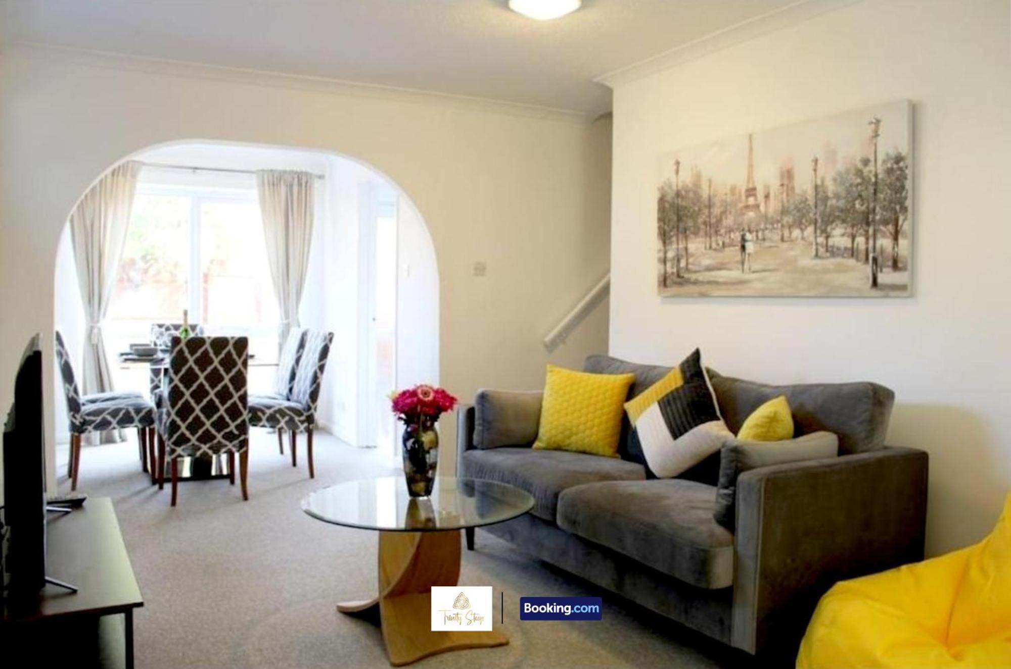 4 Bedroom House With Parking Near City Centre By Trinity Stays Short Lets & Serviced Accommodation Cambridge Екстериор снимка