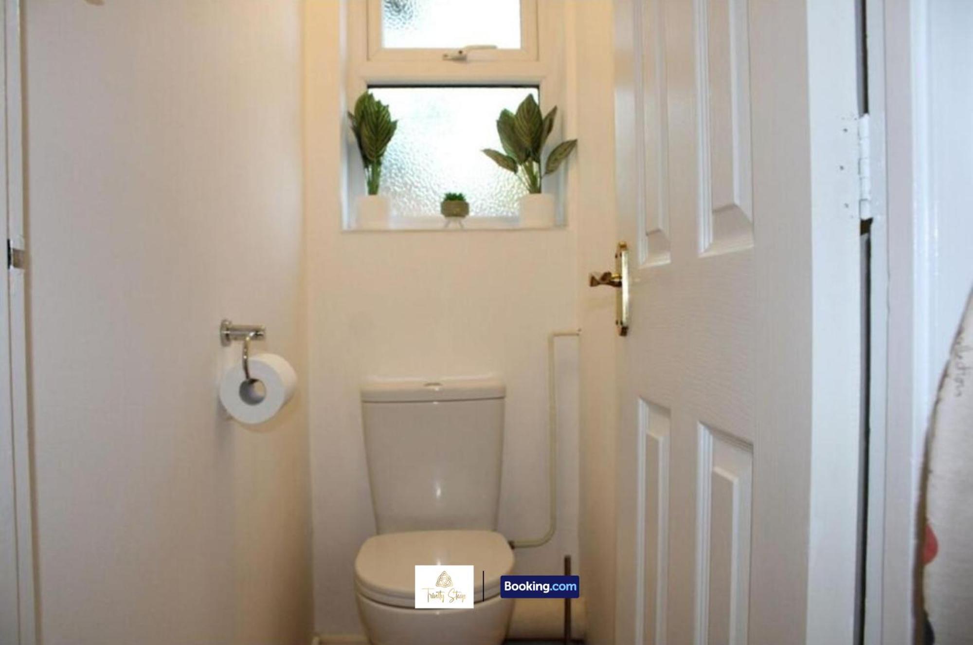 4 Bedroom House With Parking Near City Centre By Trinity Stays Short Lets & Serviced Accommodation Cambridge Екстериор снимка